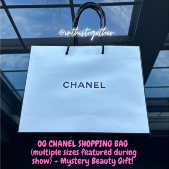 OG Chanel Paper Shopping Bag - for Oct 26 Benefit Show - Picture 2 of 2